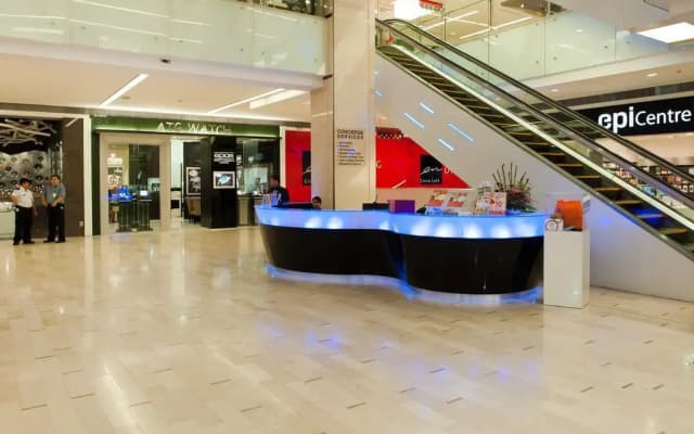 KL Plaza Suites - photo 2