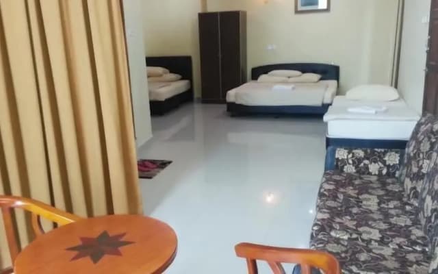 Casavilla Travellers Lodge - photo 4