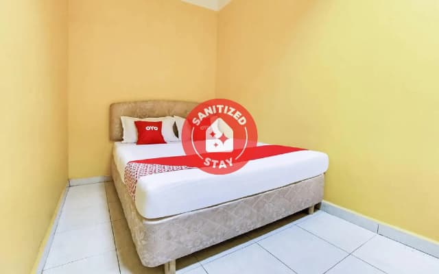 OYO 89406 Lucky Budget Hotel - photo 3