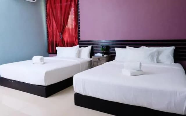 Green Town Hotel & Resorts - Bukit Tangga - photo 4