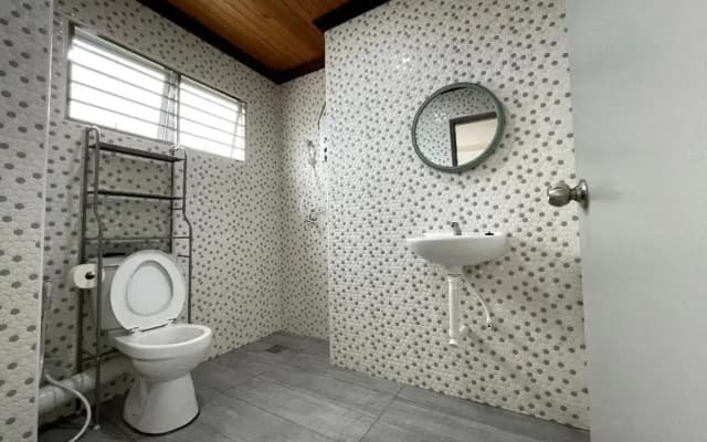 The Venus - Spacious Wooden TOP Floor Apartment - photo 4