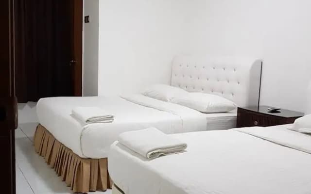 Anjung Apartment 3BR 1 - photo 5