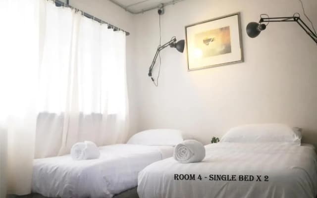 IPOH CEMPAKA VILLA (12pax) vintage.classic经典复古.精品民宿 - photo 5