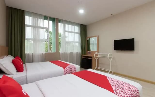 Labuan Avenue Hotel by OYO Rooms - photo 2