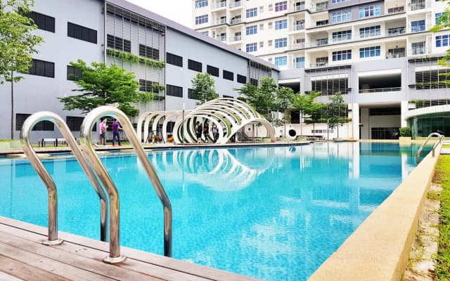 No.5 The Mint @ Puchong center near IOI Mall - photo 2