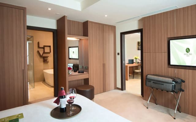 Olive Tree Hotel - photo 3