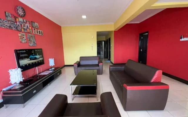 VACATION HOME PENTHOUSE MARINA COURT CONDO RESORT KOTA KINABALU 5 bedrooms 15 pax - photo 2
