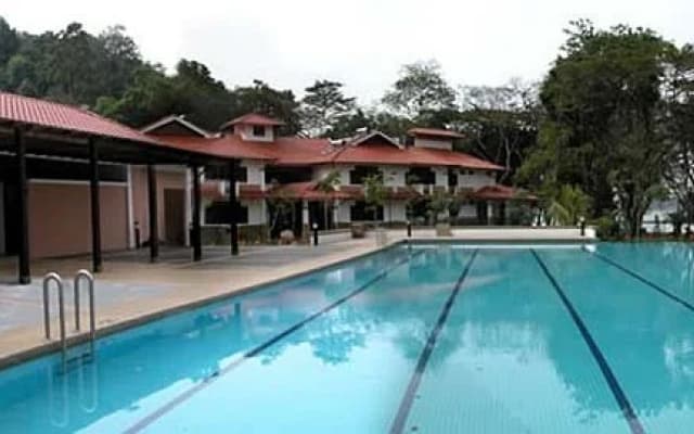 Jerejak Rainforest Resort - photo 2
