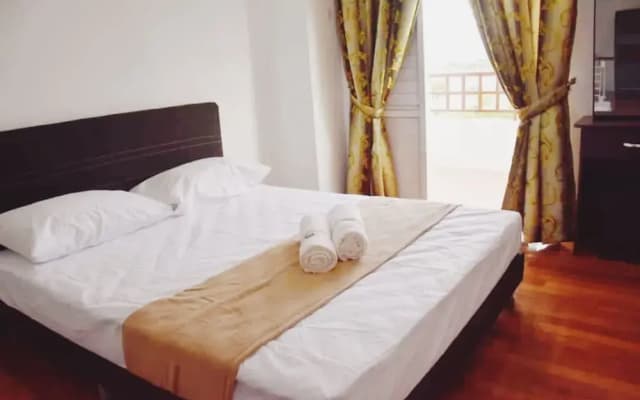HomeStay Nimah Seaview - photo 2