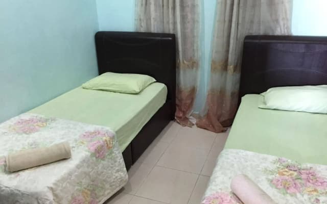 Zulina Homestay - photo 3