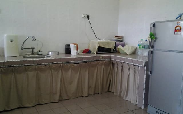 Zenith Guest House @ Palm Court - photo 5