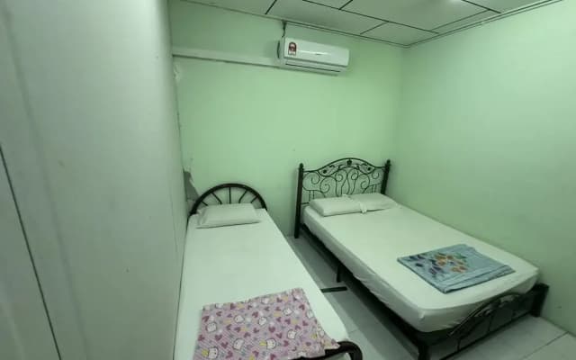 OYO 90881 Top Star Hotel - photo 2