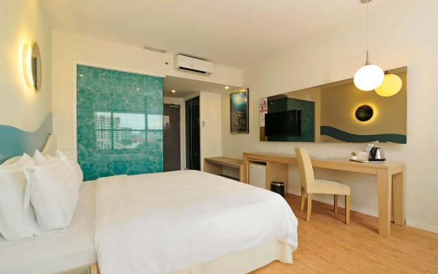Oceania Hotel - photo 3