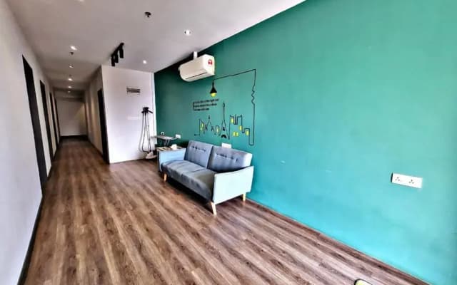Lok 10 Guesthouse - photo 2