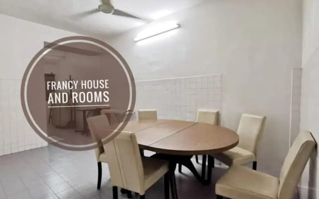 Chill and Traditional House in Bercham Ipoh - photo 4