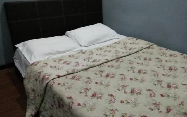R&R Budget Inn - Hostel - photo 3