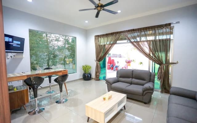 Bersatu Homestay - photo 4