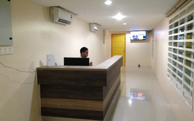 First Guest House Alor Akar - photo 4
