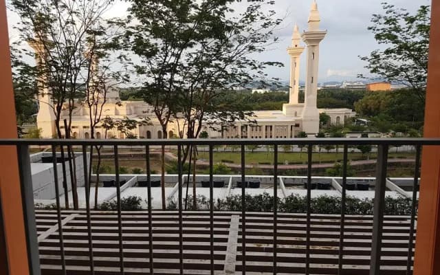 Private studio at Bukit Jelutong - photo 3