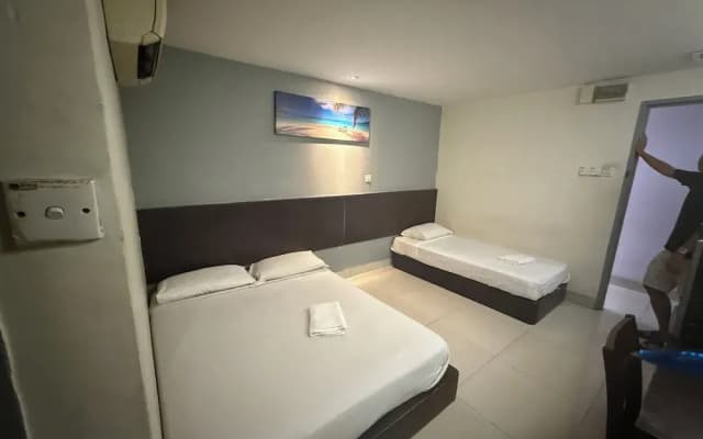Tiong Nam Hotel Near Pasir Gudang - photo 4