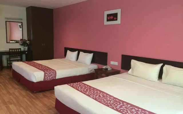 Grand Far East Hotel - photo 2