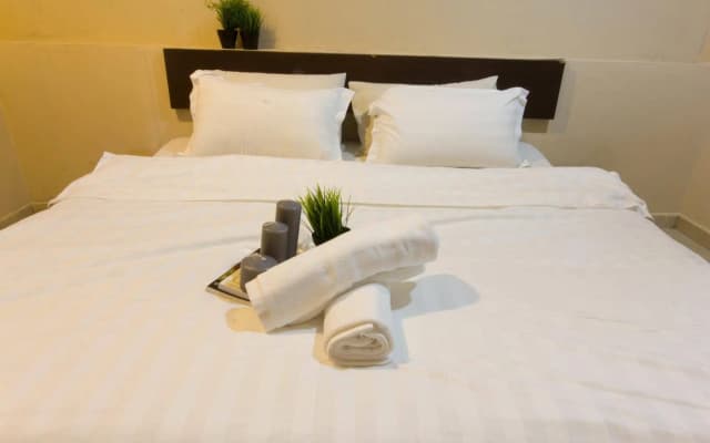 3Top Hotel the Strand - photo 5