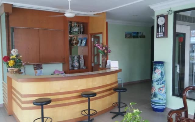 Hotel Lumut Water Hill - photo 2
