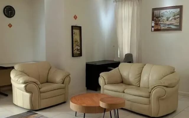3R Balcony & Wifi Haven - photo 5