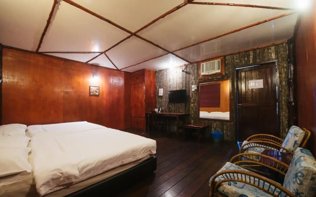 Dragon Inn Floating Resort - photo 3