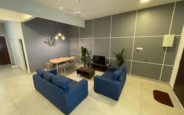 Dreamscape Apartment @ Golden Hills - photo 2