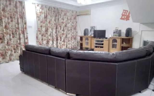 OYO 90310 E Homestay Permai Timur - photo 3