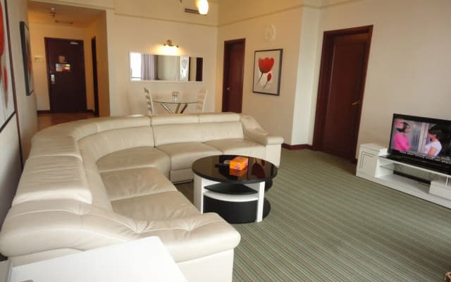 Times Square Service Suites - photo 2