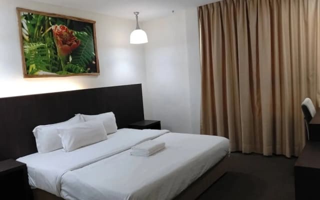 Townhouse Near Tanjung Batu Formerly 900 Inn - photo 5