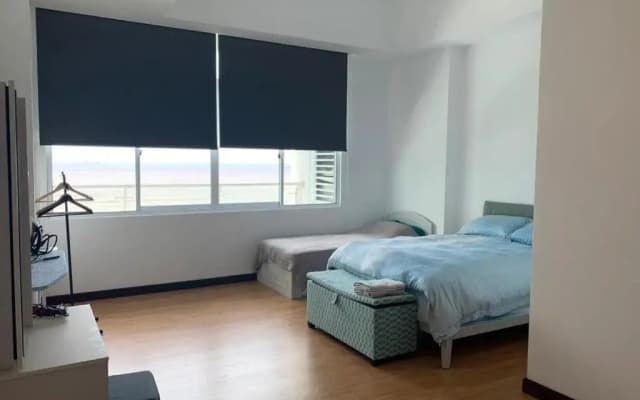 Bay Resort Condominium, 7, Beach-front Sea view, 6-8 PAX - photo 2