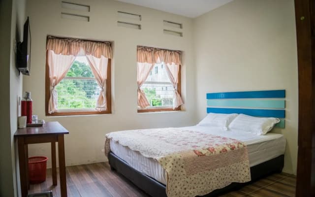 Hong Loke Hotel - photo 2