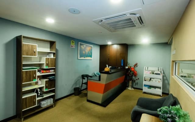 OYO 89456 V Motel - photo 2