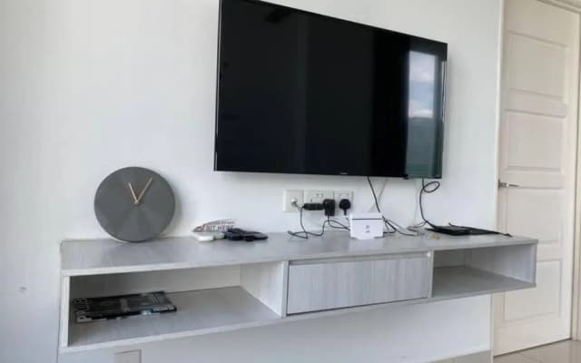Mansion One Suites @Gurney Drive Seaview Studio Apartment by Sarah's Lodge - photo 2