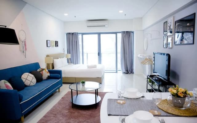 Summer Suites Residences By Plush - photo 3