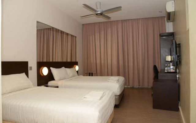 Tune Hotel - Bintulu Sarawak - photo 5