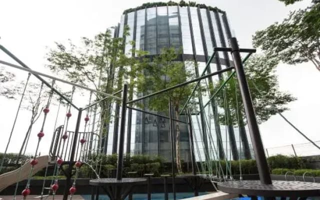 Hill 10 Residence at I City By My Trip & My Stay - photo 4