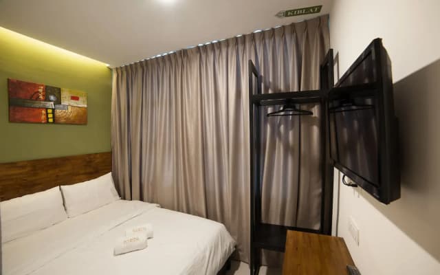Econtel Hotel - photo 4