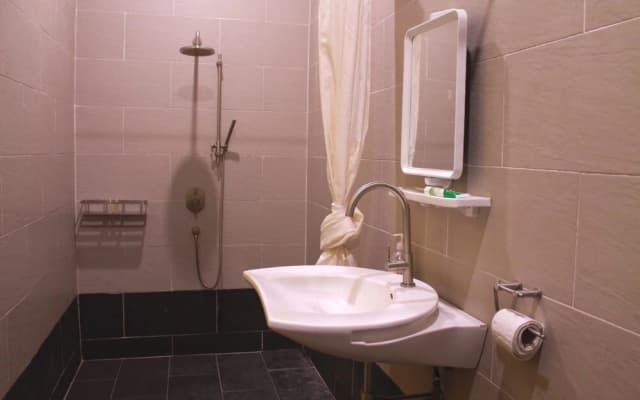 JusInn Leisure Escape - photo 5
