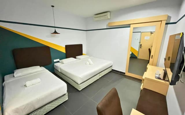 Sky Hotel Selayang - photo 2