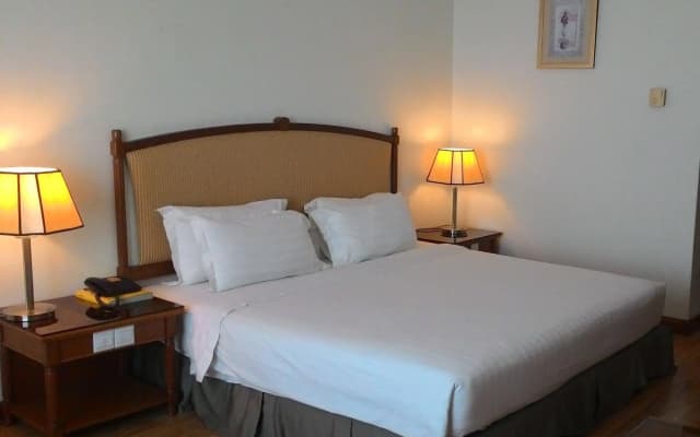 Oriental Crystal Hotel Kajang - photo 2