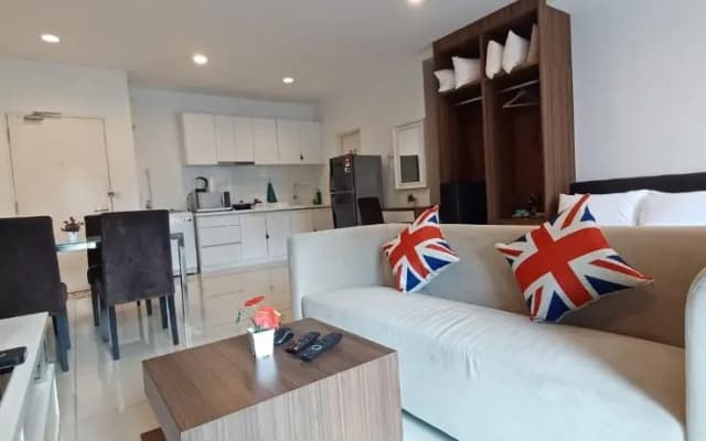 LS Studio at Mansion One - photo 4