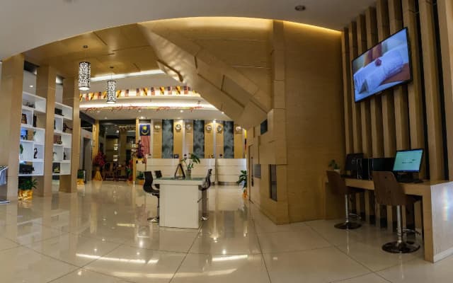 Paragon Lutong Hotel - photo 2
