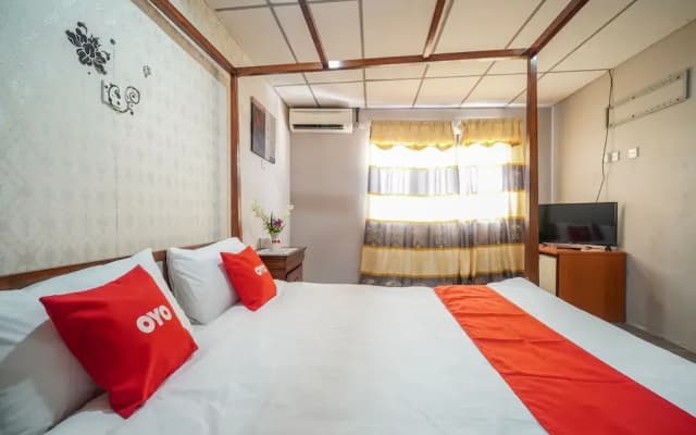DJ Hotel Lumut by OYO Rooms - photo 3