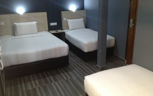 Dj Citi Inn Family Suite - photo 4