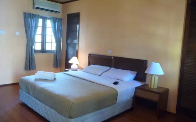 D'Coconut Island Resort - photo 2