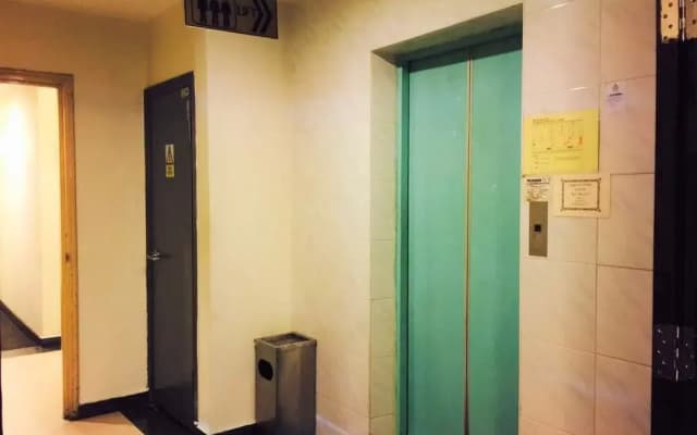Hotel Sri Sutra Taman Serdang Perdana - photo 3